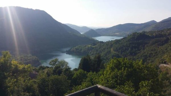 panoramica lago dalla piazza